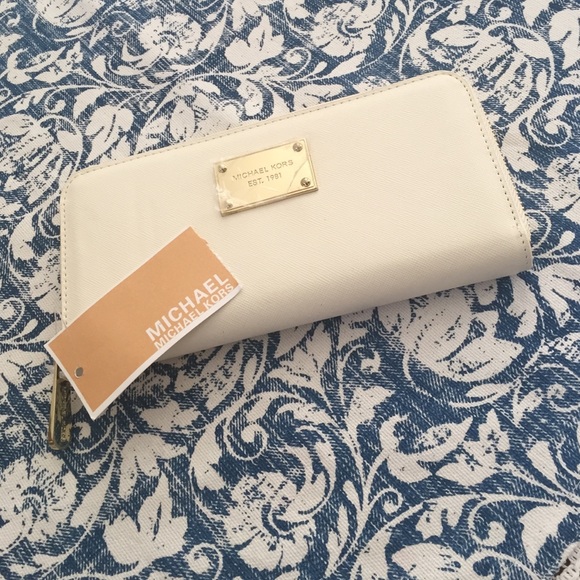 Michael Kors wallet