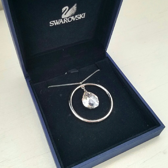 Swarovski Mini Hazel Pendant Necklace Swan Signed