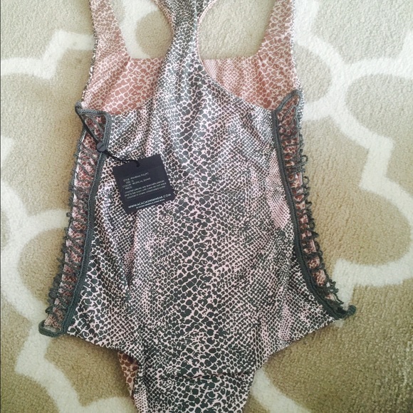 ❌SOLD❌NEW Acacia XL Ipanema - Picture 2 of 3