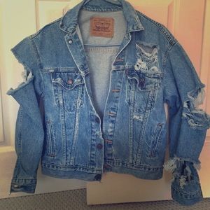 Levis vintage ripped jacket
