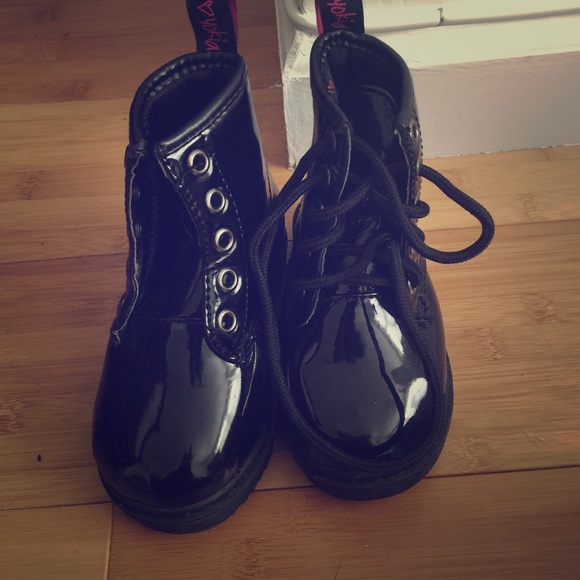 Dc martens look alike