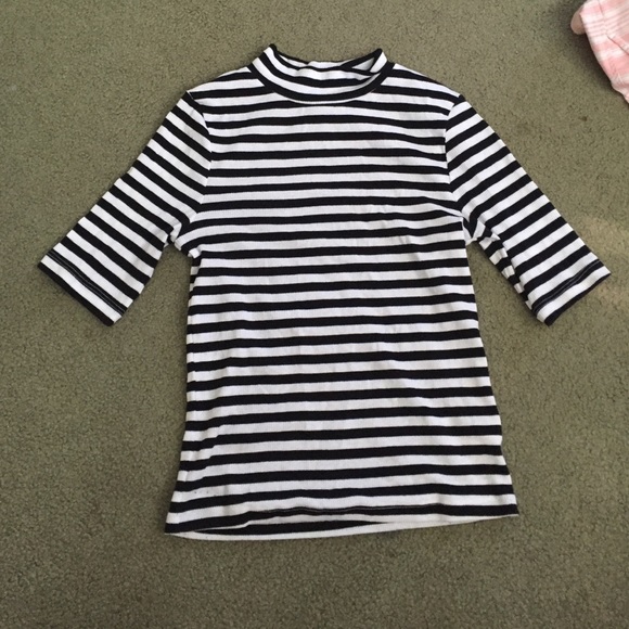 striped shirt