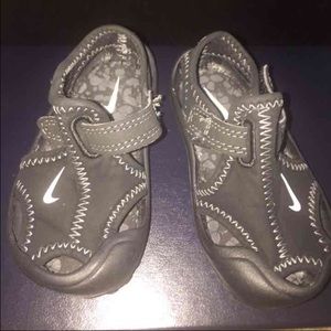Nike  toddler waterproof sandal