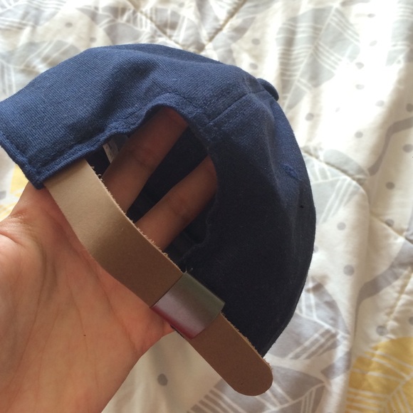 Hat - Picture 2 of 3