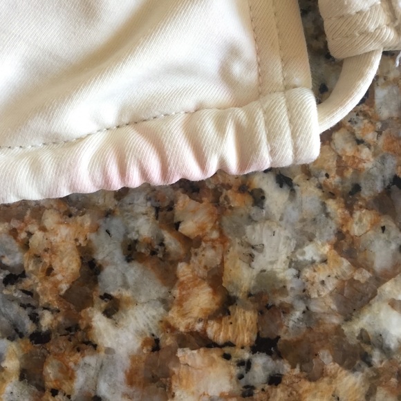 L space gold chain purple bikini white top medium - Picture 3 of 4