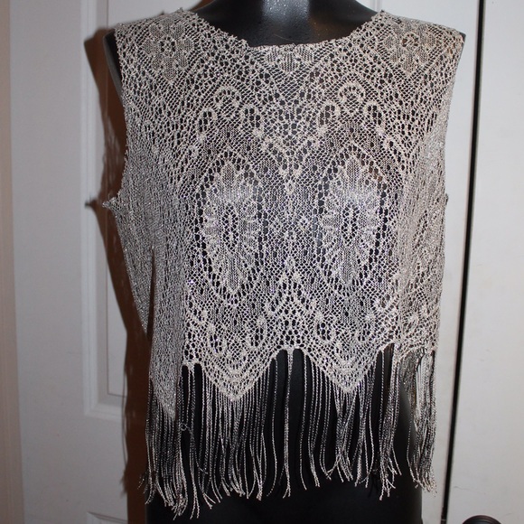 SOLD Vintage metallic beautiful knit with fringe OS - Picture 2 of 4