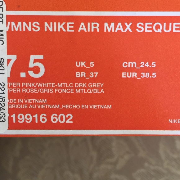 ⚡️flash sale⚡️NWT Nike ombré sequent shoes - Picture 4 of 4