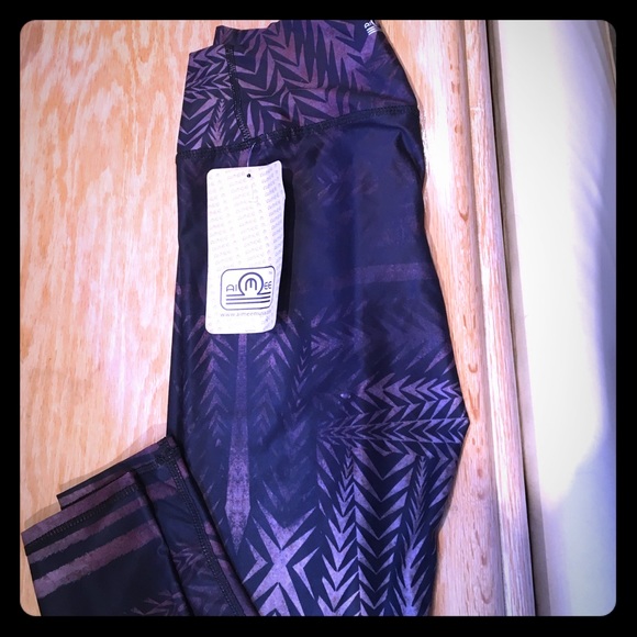 Yoga pants size Medium