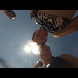 Meet your Posher, Ella