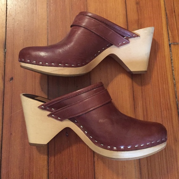 Dolce Vita Brown Leather Ryker Clogs