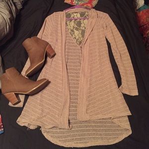 Cute Pacsun knitted over lay. Casual or dressy