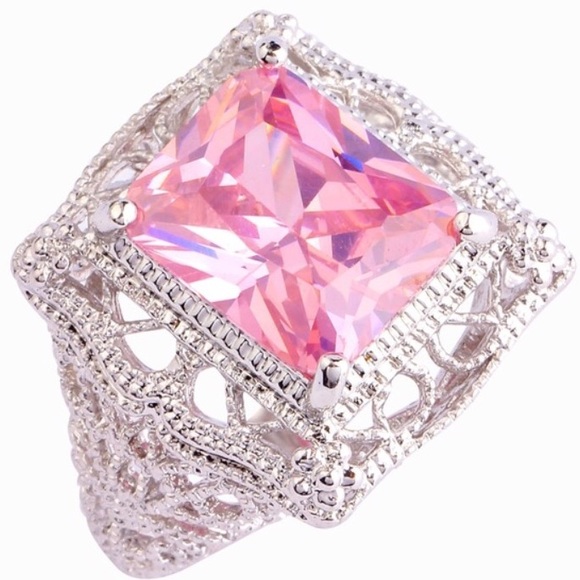 BIG & BEAUTIFUL PINK TOPAZ RING - Picture 3 of 4