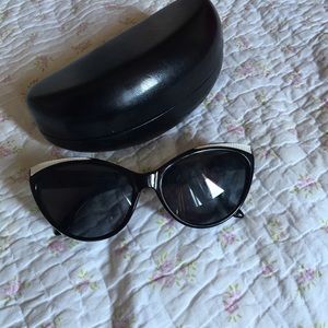 Vintage cat eye sunglasses
