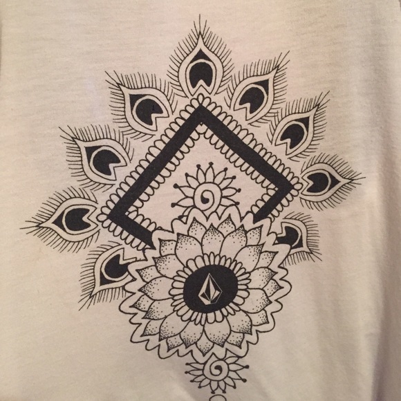 Super cute gently work dressy tank from Pacsun - Picture 4 of 4