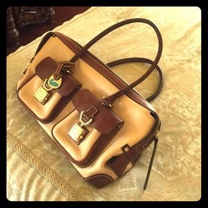 Dooney & Bourke