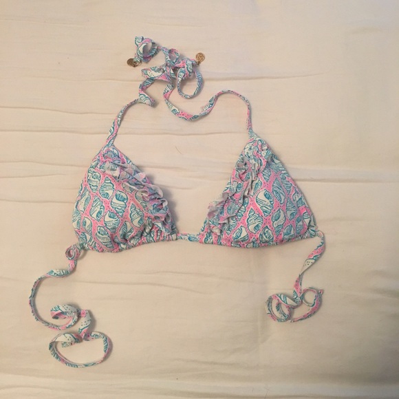 Lilly ruffled shell print bikini top