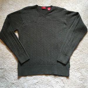 Mens IZOD sweater, size M