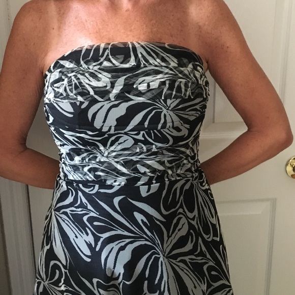 BCBG Tea Length Dreas - Picture 2 of 4