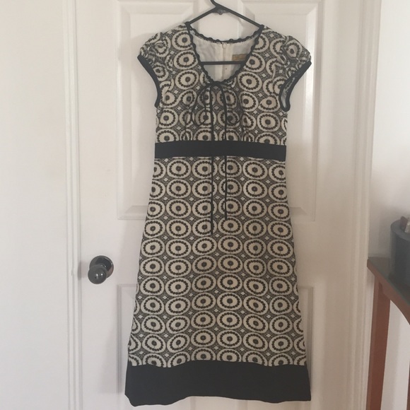 Black and Cream Dress - Picture 1 of 3