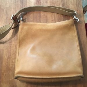 ❤️❤️❤️ final SALE!!Tan leather vintage coach bag ❤️❤️❤️ final SALE!!Tan leather vintage coach bag