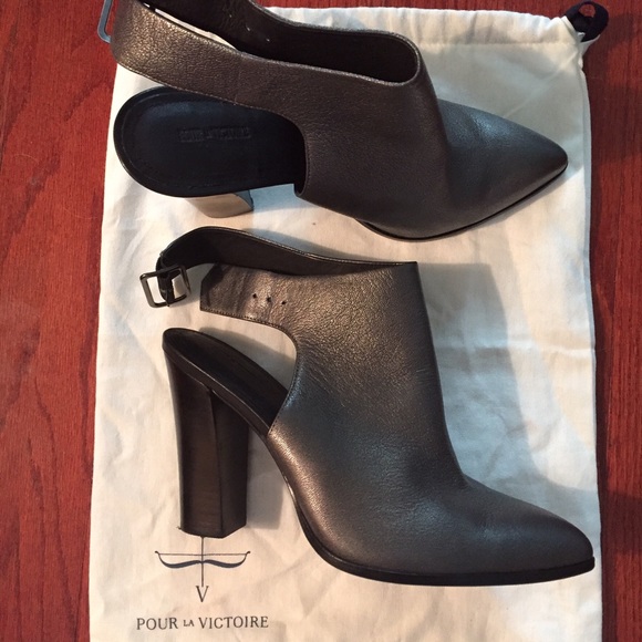 Leather booties