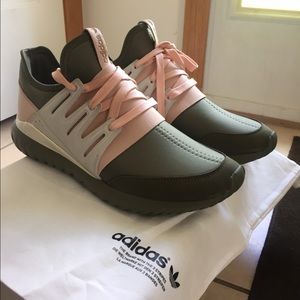 Women's Adidas tubular
