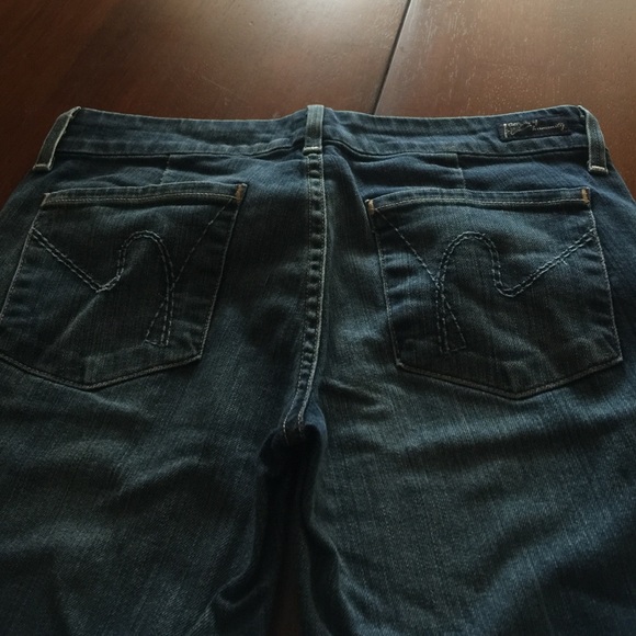 Jeans - Picture 3 of 4