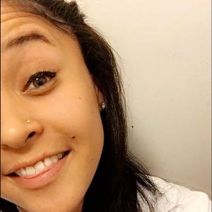 Meet your Posher, Angie