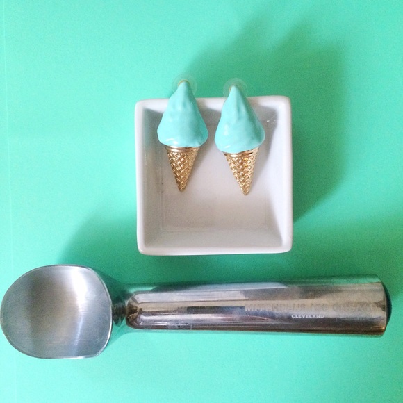 Urban Outfitters Jewelry - 🍦 I Scream Mint Ice Cream Earrings