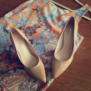 The perfect nude pump