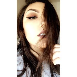 Meet your Posher, Jenna