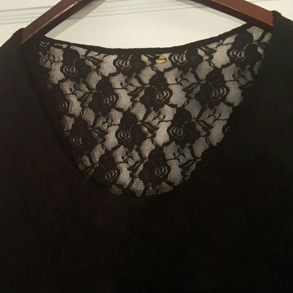 🔥SALE🔥Guess Black Lace Dress - Picture 3 of 3