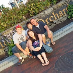 Meet your Posher, Amber