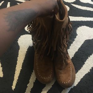 Girl moccasin boots
