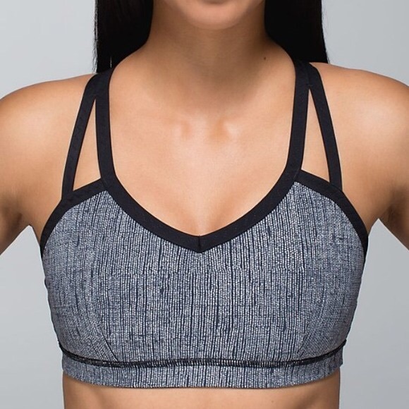 Gorgeous Lulu sports bra!