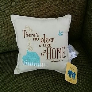 Wizard of Oz pillow.