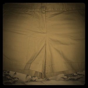 Ann Taylor Loft 4" Inseam Sz 6 NWT Shorts! Ann Taylor Loft 4" Inseam Sz 6 NWT Shorts!