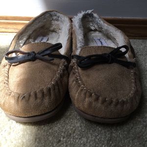 Airwalk moccasins
