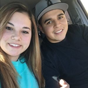 Meet your Posher, Lorea