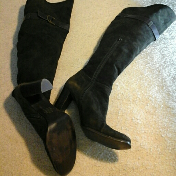 TALL SUEDE BOOTS - Picture 3 of 4