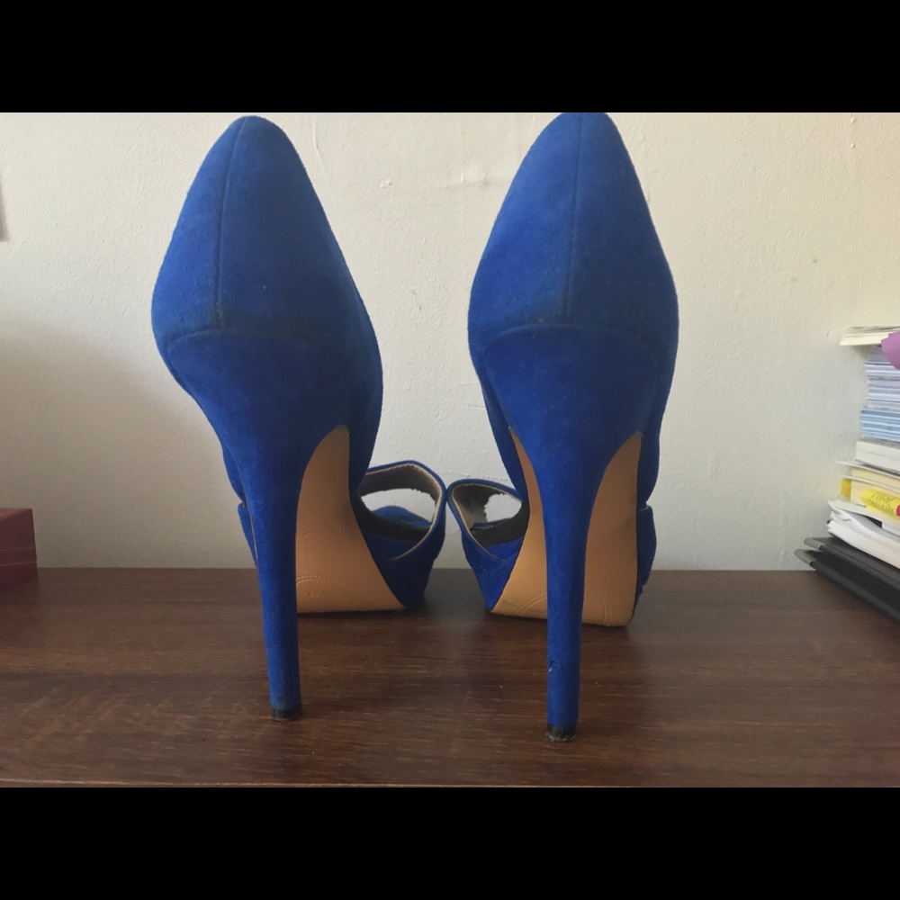 Blue Pumps
