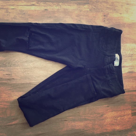 Skinny blue jeans