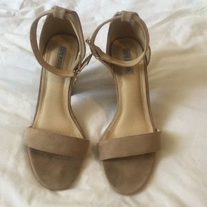 Steve Madden carrson dupes