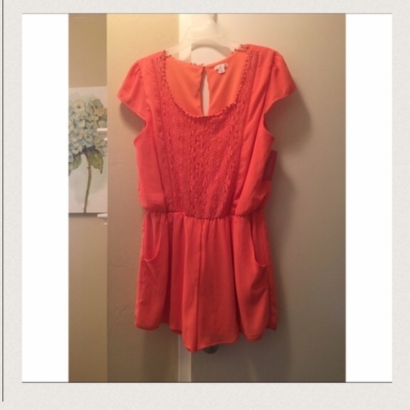 Xhilaration Other - ‼️1 day sale‼️Coral Romper