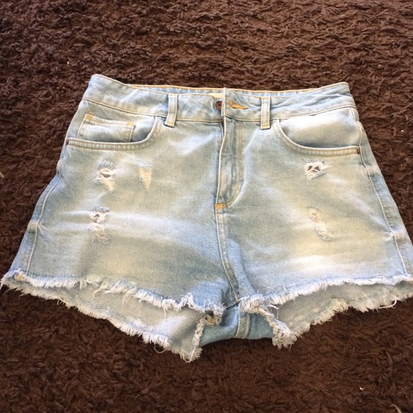 High waisted Zara shorts🎉🎉