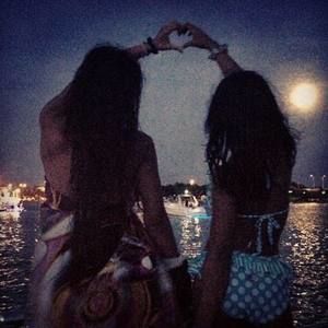 Meet your Posher, Viviana