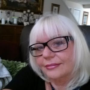 Meet your Posher, Carole