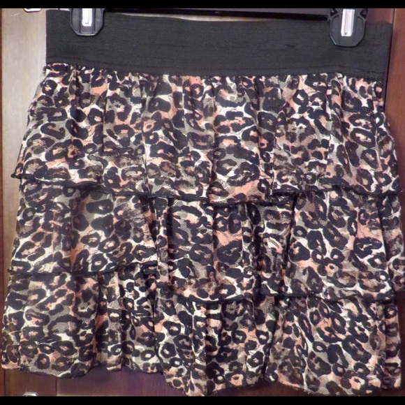 Cute patterned mini skirt