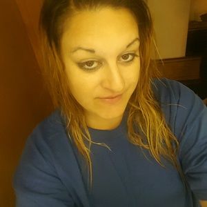 Meet your Posher, Clarissa