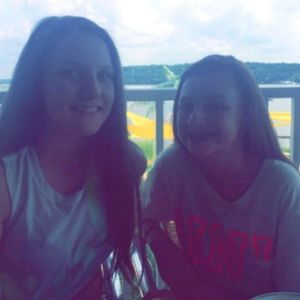 Meet your Posher, Leigha